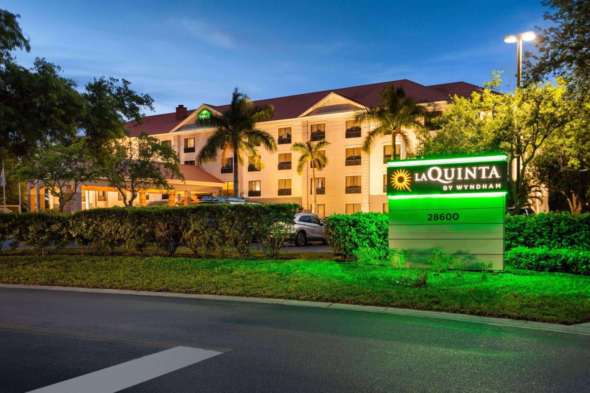 Hotel La Quinta By Wyndham Bonita Springs Naples North Extérieur photo